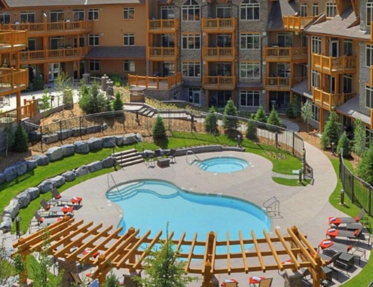 The Raven Suite At Stoneridge Mountain Resort Канмор Екстериор снимка