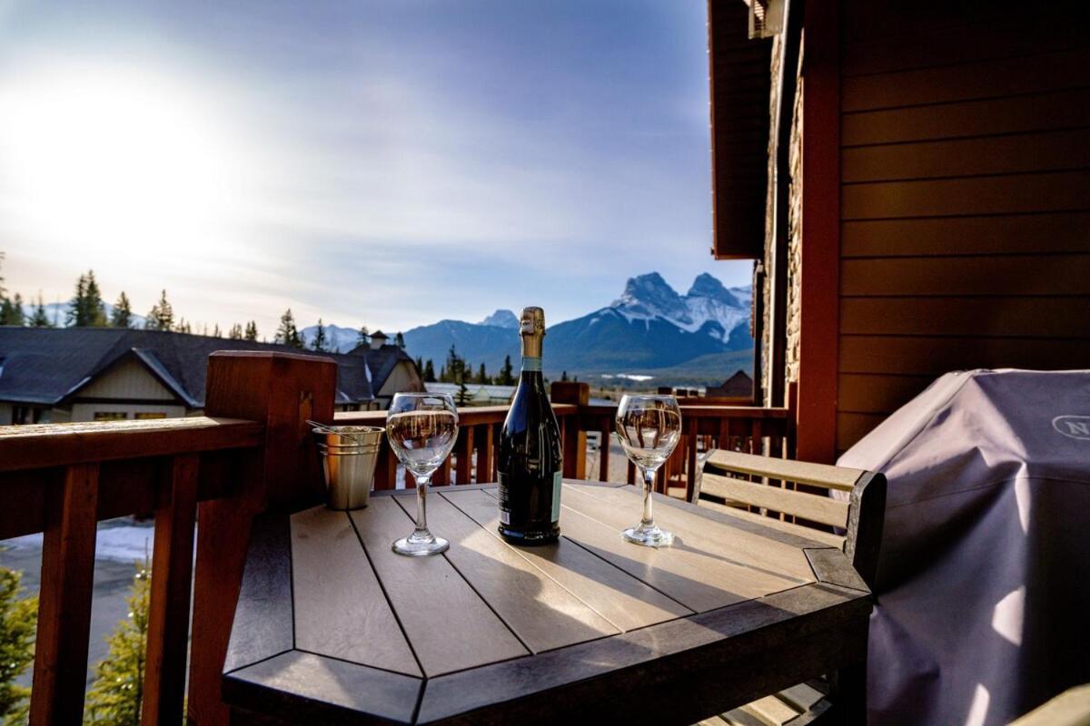 The Raven Suite At Stoneridge Mountain Resort Канмор Екстериор снимка