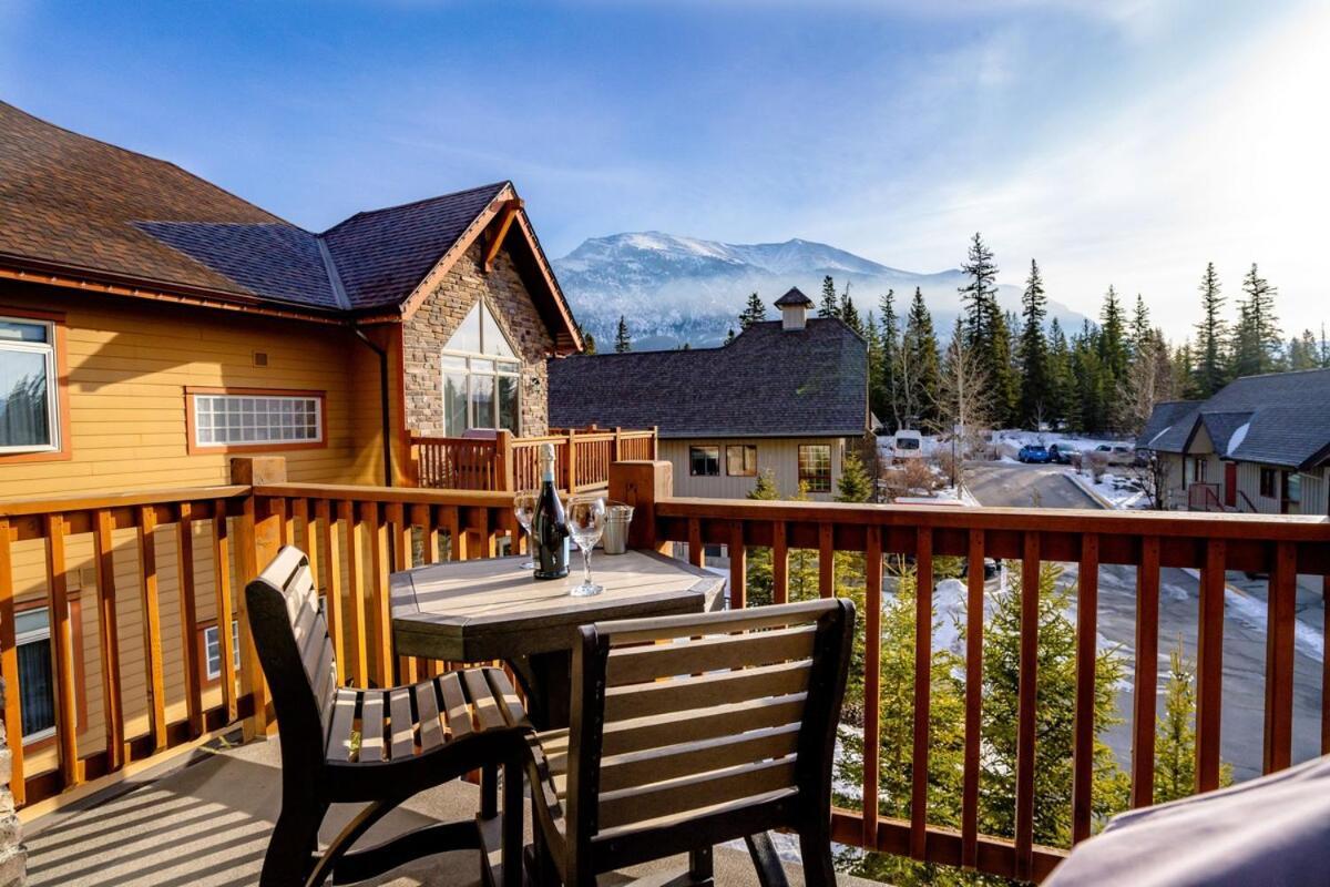 The Raven Suite At Stoneridge Mountain Resort Канмор Екстериор снимка