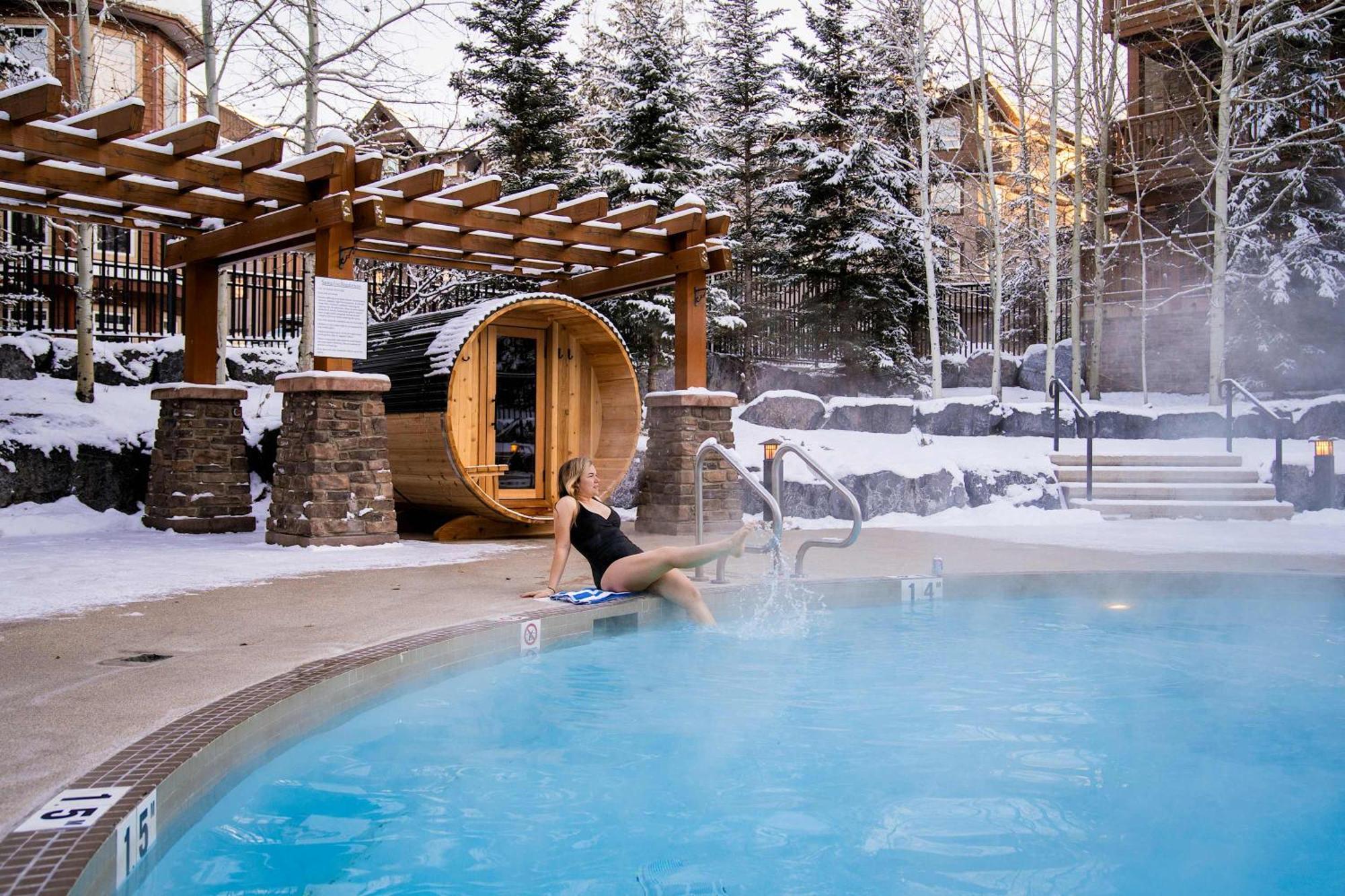 The Raven Suite At Stoneridge Mountain Resort Канмор Екстериор снимка